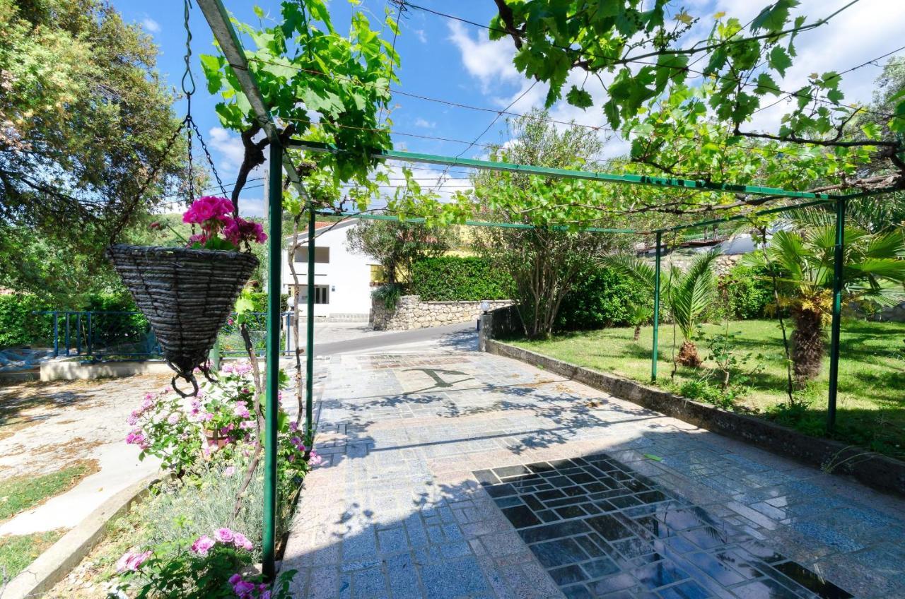 Apartments Zorka Kampor ภายนอก รูปภาพ