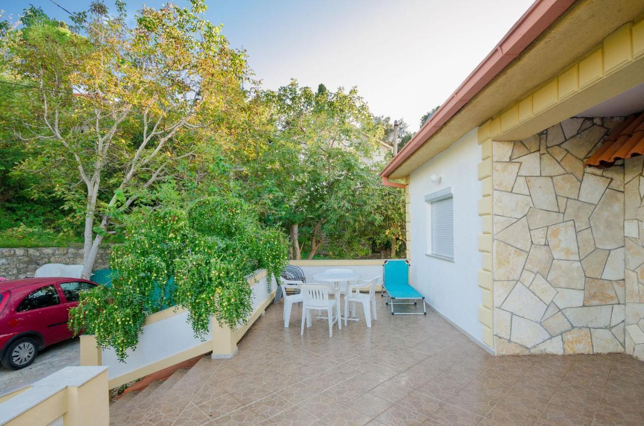 Apartments Zorka Kampor ภายนอก รูปภาพ