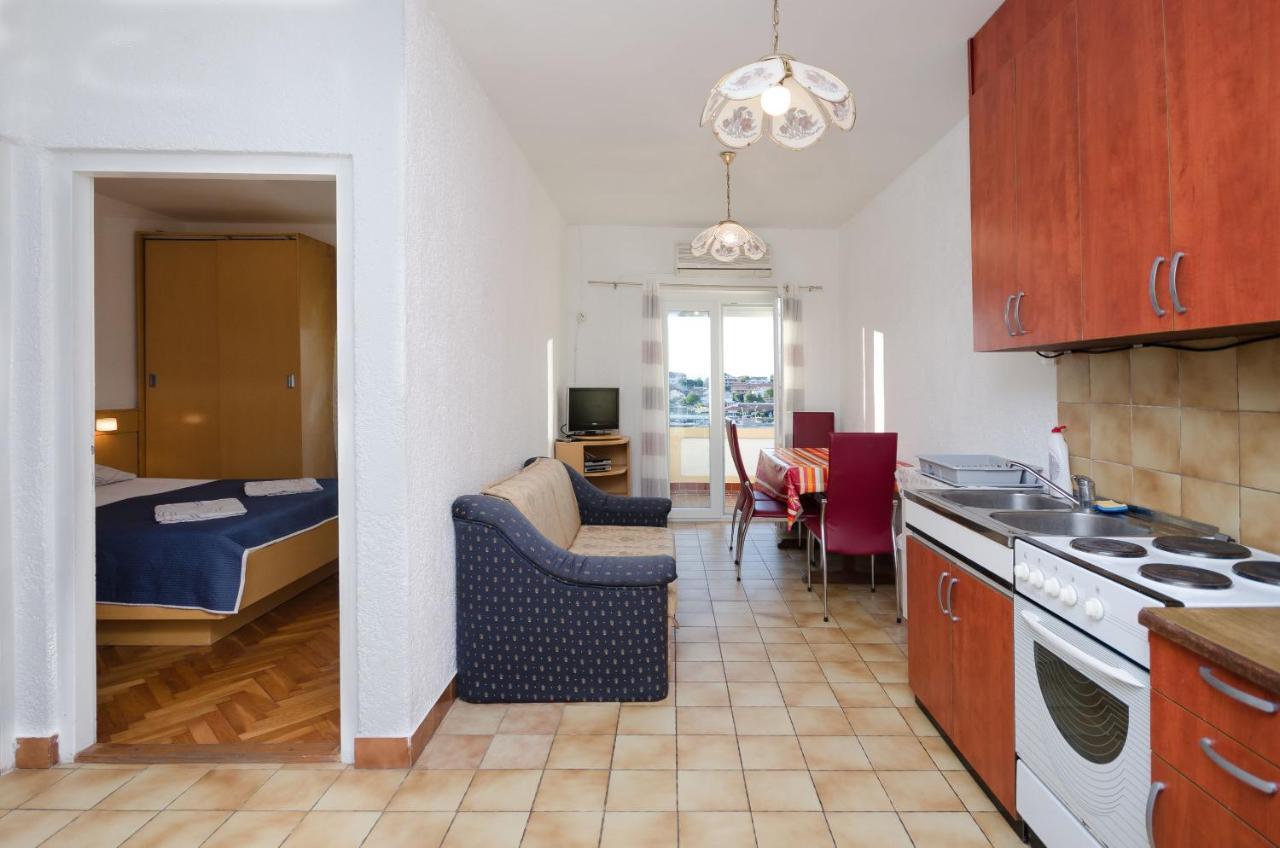 Apartments Zorka Kampor ภายนอก รูปภาพ